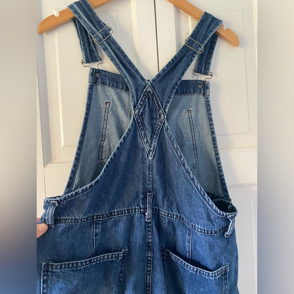 FREE PEOPLE • WE THE FREE •Denim ziggy Shortalls• SIZE Medium - Picture 4 of 7